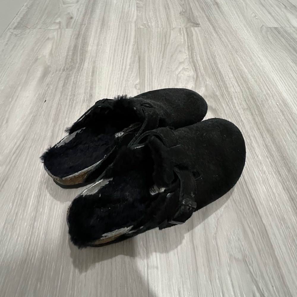 birkenstock black clogs with fur